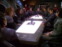 Sternenflotte und Klingonen verhandeln mit den Romulanern.