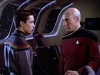 Picard macht Wesley ein Geständnis.