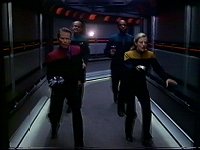 Die Crew der Equinox flieht von der Voyager